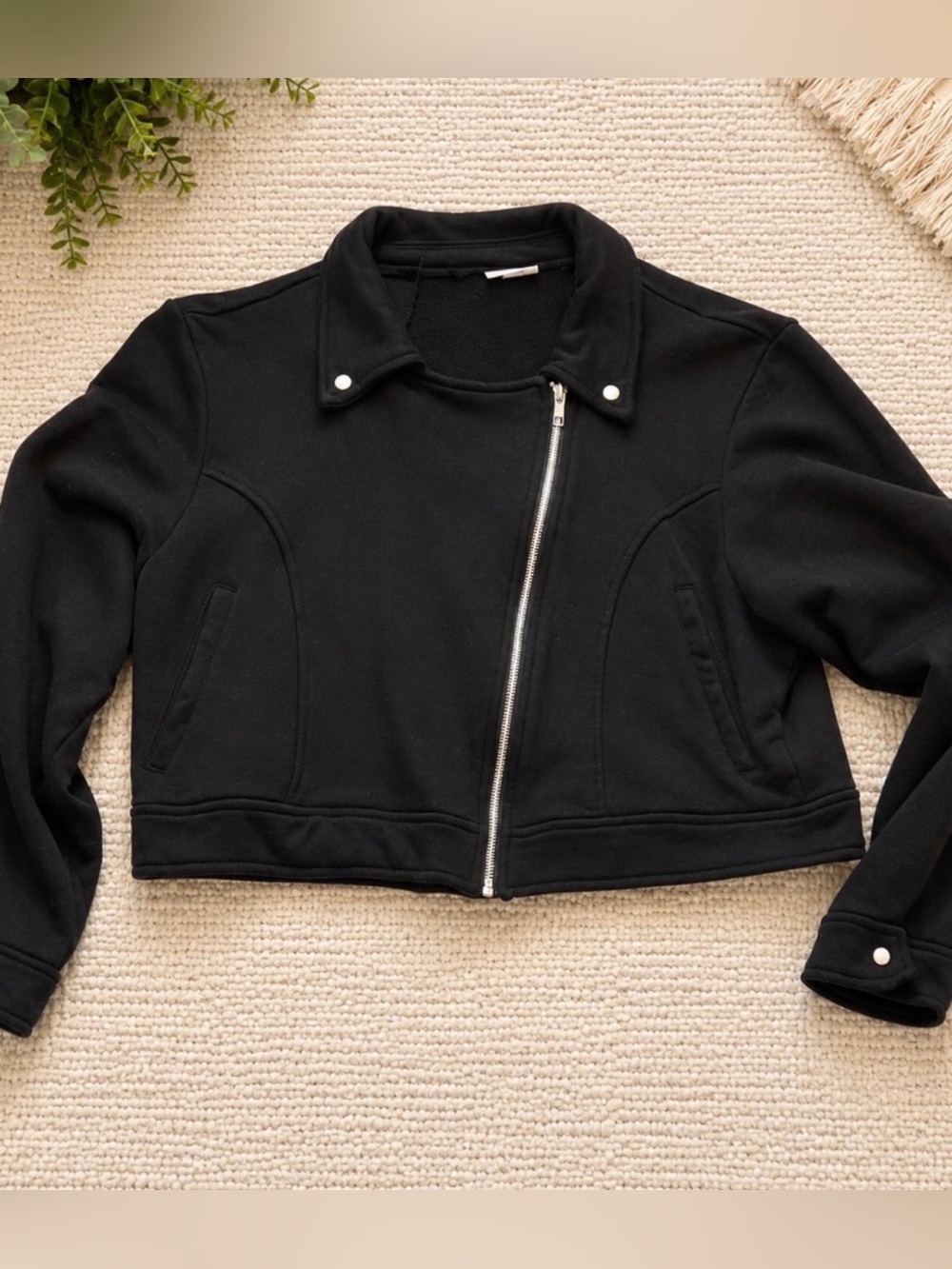 LuLaRoe Black Cropped Moto Bomber Jacket XL Asymmetrical Zip Lightweight
